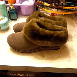 Soft Surroundings Clogs